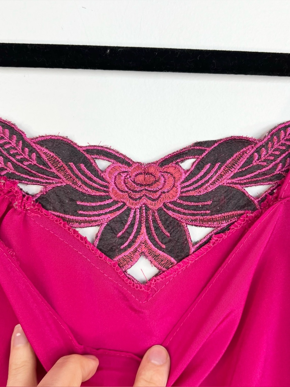 Vintage 70s 80s fuchsia pink boxy cut work embroidery neckline cami tank top 7 - Picture 9 of 11